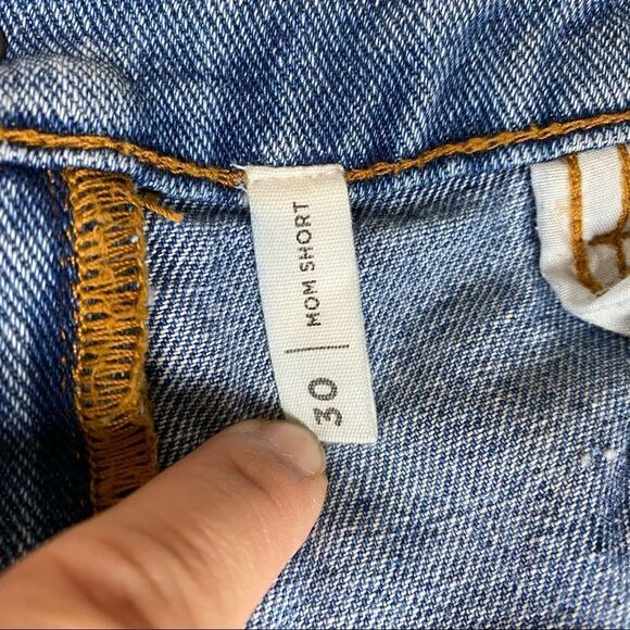 Pacsun Womens Size 30 Slightly Washed Distressed Mom Short - Picture 10 of 12